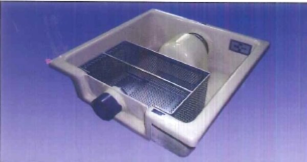 画像3: TOSC-1050SM　浅型グリーストラップ【プレパイ工業株式会社】鋼板製蓋付　『パイプ流入型』　FRP製　厨房用　200Ｈ　52L　 (3)