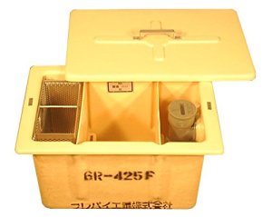 画像1: 【PR-L425H】蓋付　グリーストラップ・阻集器FRP製　『パイプ流入』床置型　15L　【プレパイ工業株式会社】旧GR-425F (1)