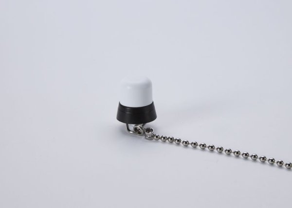 画像2: HWT687  鎖付ゴム栓(直径28ｍｍ)【積水ホームテクノ】 (2)